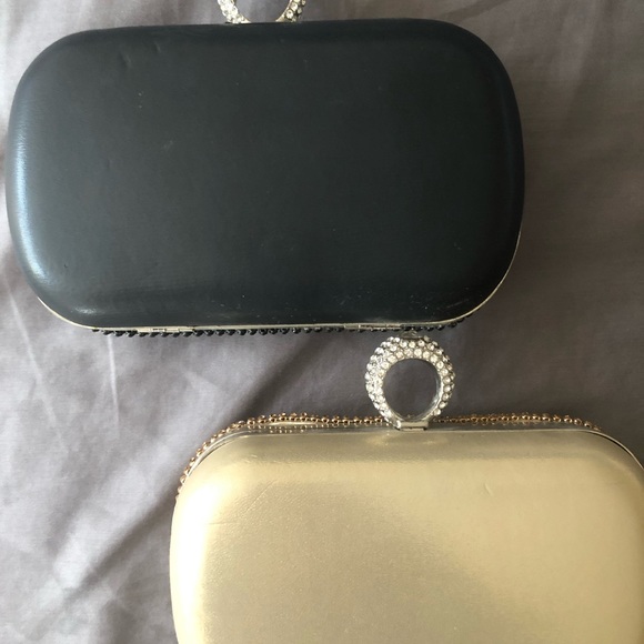 ⭐️Crystal Ring Clutch - Picture 3 of 4